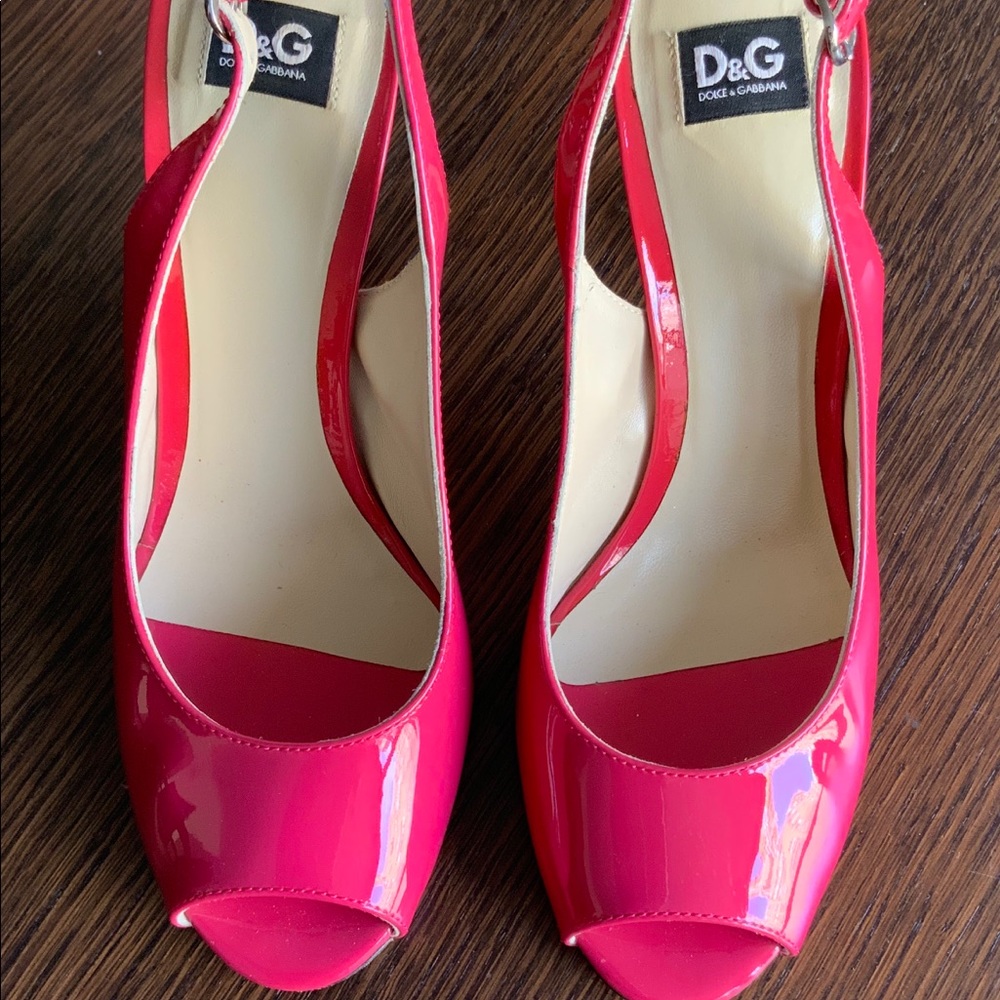 D&G open toe heels